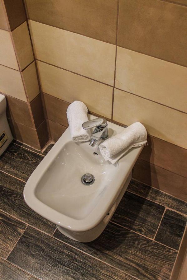 Alexander House Hotel Палермо Екстериор снимка